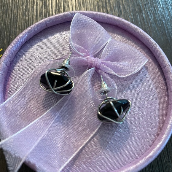 🦩black gemstone earrings 🦩 - Picture 2 of 5